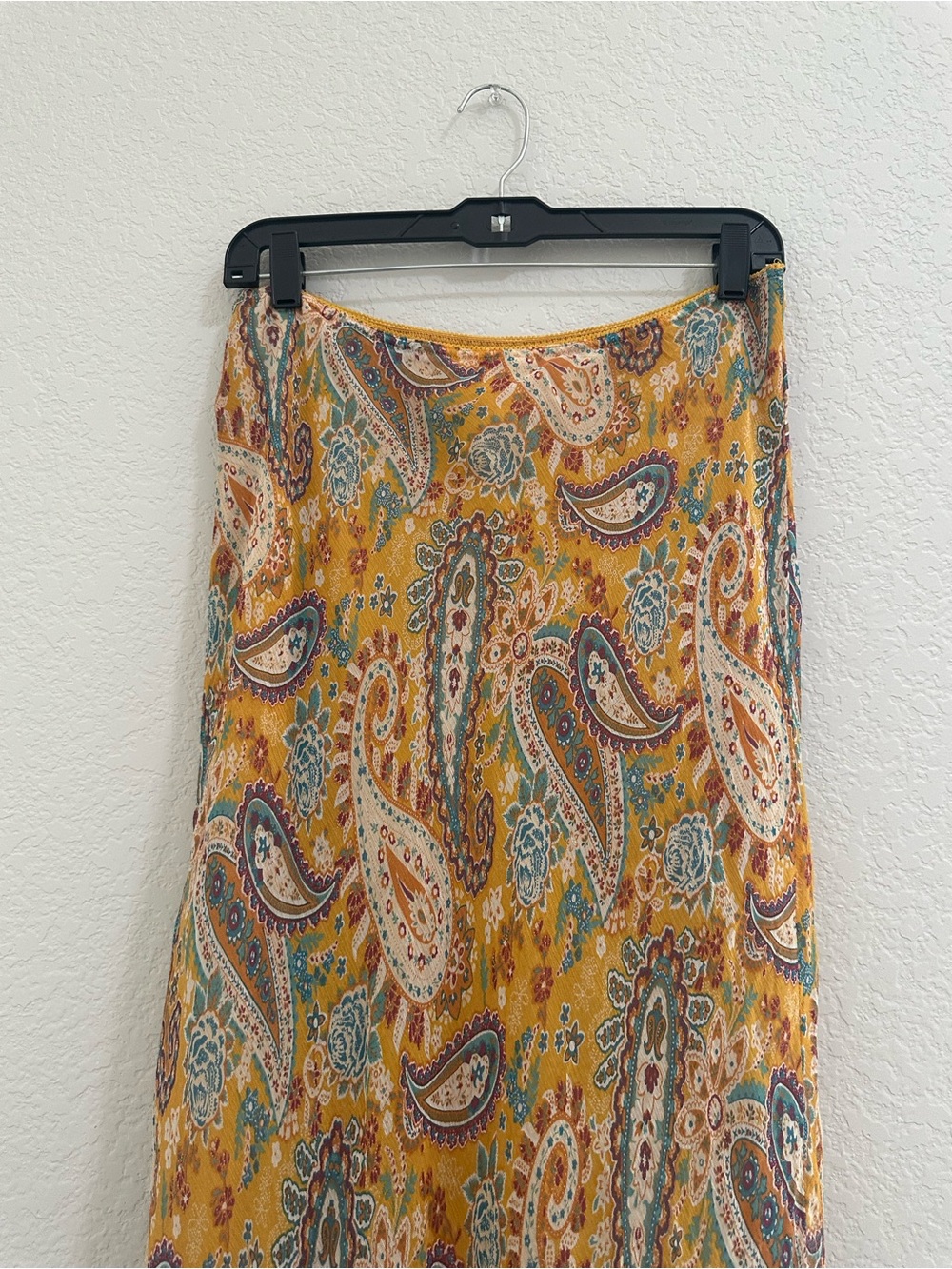 Sundance 100% Silk Whimsy Goth Vintage 90s Mustard Paisley Maxi Skirt - Picture 5 of 7